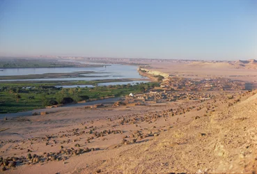 Vue de la vallée du Nil depuis la Nécropole