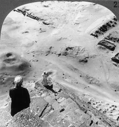 Vue du coin sud-ouest de la Grande Pyramide, Égypte