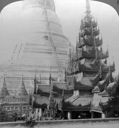 Pagode Shwedagon, Rangoon, Birmanie, vers 1900