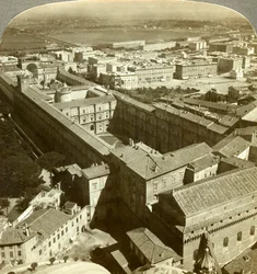 Palais du Vatican depuis le dôme de la basilique Saint-Pierre, Rome, Italie