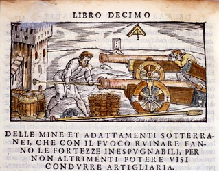 Un artilleur chargeant un canon avec des explosifs. Gravure de « De la Pyrotechnia » de Vannoccio Biringuccio 1550