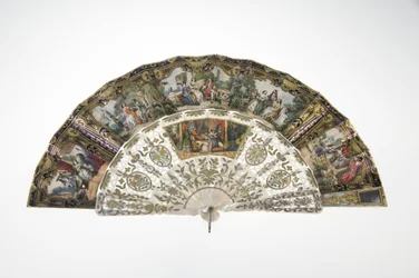 Éventail, c.1860, papier imprimé et peint, nacre, or, argent et cuivre, miroir, fabricant inconnu