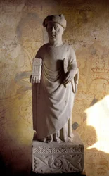 Francesco Petrarca (1304 - 1374) (Pétrarque), poète italien. Statue du XIVe siècle. Maison de Pétrarque à Arquà près de Padoue