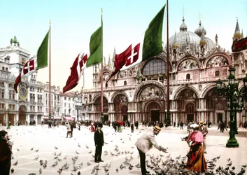 Illustration représentant la place Saint-Marc à Venise. Photochrome de la fin du XIXe siècle.