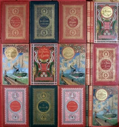 Diverses couvertures de livres de Jules Verne publiés dans les éditions Hetzel. Collection de la bibliothèque Jules Verne. Paris.