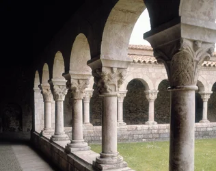 Vue du cloître (12ème siècle)