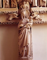 Porte de la Vierge Dorée au sud du transept : porte de Saint-Honoré dite de la Vierge Dorée
