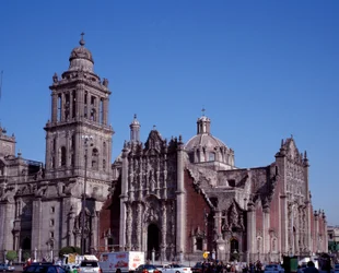 Art baroque : vue de la cathédrale métropolitaine de Mexico