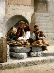 Vendeurs de pain à Jérusalem. Photochrome sd entre 1890-1900.