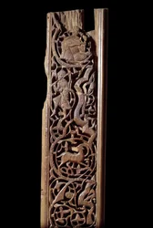 Art oriental : panneau de bois sculpté. 13e siècle. Détail. Paris, Musée du Louvre