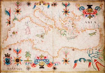 Ce type de carte marine en vélin ancien est originaire de la Méditerranée au XIIIe siècle, c.1610