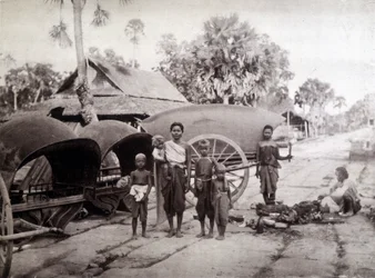 Cambodgiens sur la route d