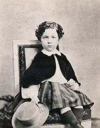 Portrait du Prince Impérial Eugène Louis Napoléon Bonaparte (1856-1879), fils de Napoléon III. Photographie anonyme prise à Fontainebleau en juin 1860