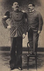 Les Monstres, le Géant. Photographie, fin du 19e siècle, Paris.