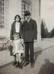 Trois membres de la famille Torrigiani à la villa de Vico d