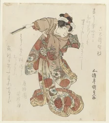 Femme avec éventail à la main