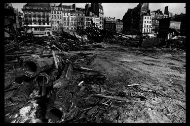 Démolition du marché central de Paris, en août 1971