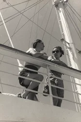 Passagers à bord du navire de croisière "Oceania", extrait de l