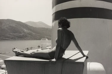 Femme à bord du bateau de croisière "Oceania", extrait de l