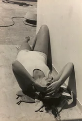 Femme à bord du bateau de croisière "Oceania", extrait de l