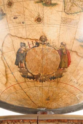 Grande paire de globes de bibliothèque, le terrestre 1645/48, le céleste après vers 1630