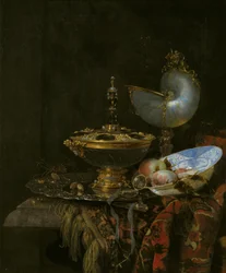 Nature morte avec bol Holbein, coupe Nautilus, gobelet en verre et plat de fruits