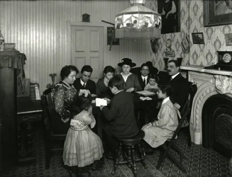 Comité évangélique, étude biblique chez Mme Vitello, 359 E. 49th Street, enseignée par Mlle Jones. 30 mars 1916