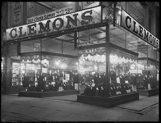 Enseigne et devanture pour Clemons le tailleur, New York, 6 janvier 1917
