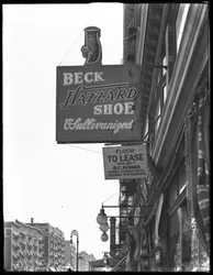 Enseigne pour Beck Hazzard Shoes, New York City, juillet 1916