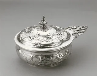 Bol avec couvercle, vers 1856