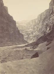Grand Canyon du fleuve Colorado, embouchure de Kanab Wash, vue vers l