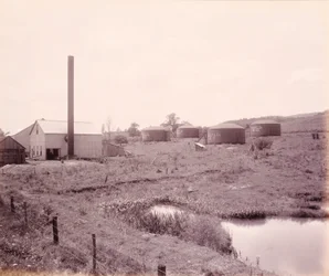 Station de pompage de pétrole, près d