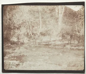 Un Ruisseau de Montagne Qui Coule au Pied du Château de Doune