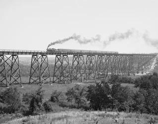 Pont ferroviaire sur la rivière Des Moines, c.1900 (photo n/b)