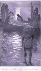 Sir Bedivere met doucement le roi Arthur dans la barque
