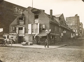 Quai de la rue Race, avenue Delaware à la rue Race, 1867