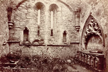 Abbaye de Dungiven, comté de Derry