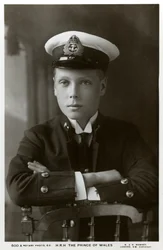 Le Prince de Galles en uniforme naval, vers 1910