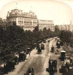 Les Hôtels Cecil et Savoy, Londres, 1896