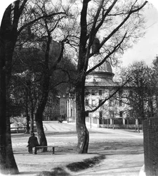 Kajetanerplatz et la forteresse de Hohensalzburg, Salzbourg, Autriche, vers 1900