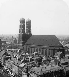 La Frauenkirche, Munich, Allemagne, vers 1900
