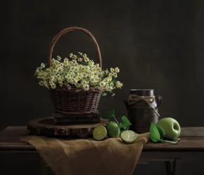 Nature morte rustique aux marguerites