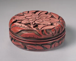 Boîte circulaire en cinabre sculpté avec couvercle (bois laqué)