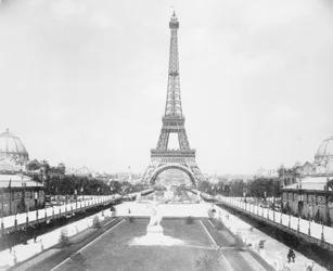 Tour Eiffel, Exposition de Paris