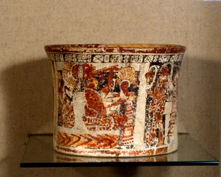 Vaisseau funéraire de Calakmul, période classique tardive (600-900 AD)