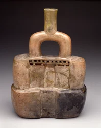 Vase à Étrier en Forme de Temple, Horizon Ancien, c.900-200 av. J.-C.